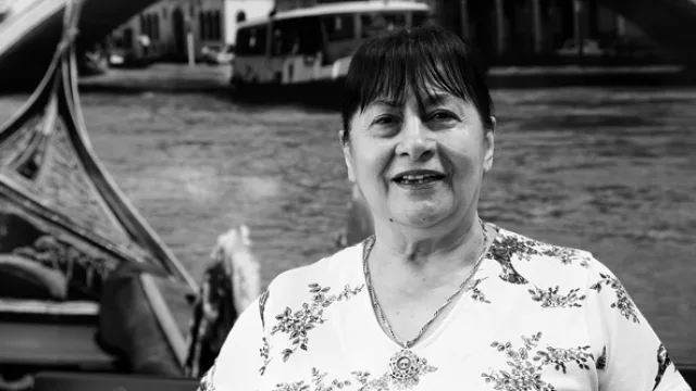 Margot Capobierco, vendedora.