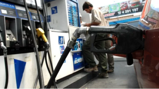 El Gobierno sin plan B si se cae la tasa vial (DLS recaudará $ 700 M por el plus a combustibles)