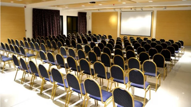 Por último, la siempre importante sala de convenciones.