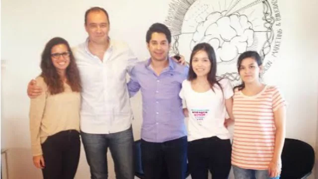 Día 5: Visita de lujo, Toni Curtino -DGC de Rombo Velox, también se enganchó en la movida.