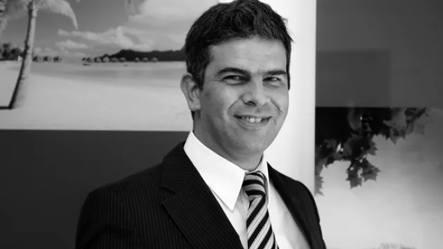 Manuel Queirolo, Ventas.