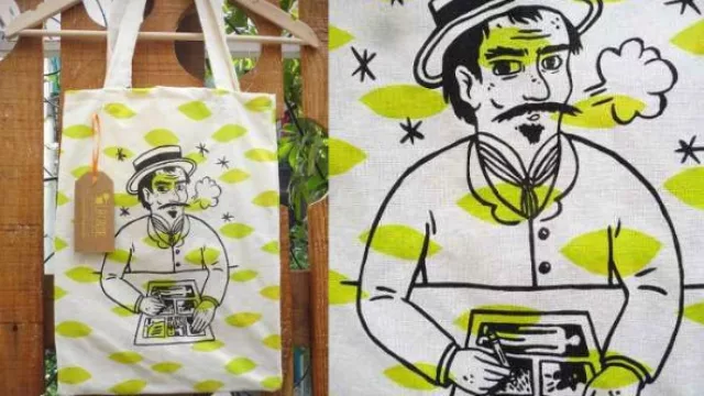 Totebag con diseño de autor trabajado en serigrafía.
