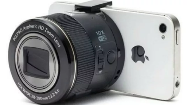 El lente inteligente de Kodak para convertir en una cámara de profesional a tu celular.