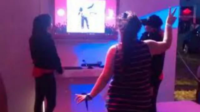 Una carpa con juegos interactivos en el campo, otra de las apuestas de Fiat.