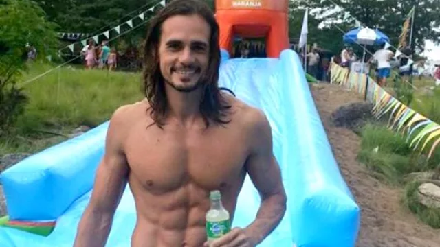 Aquarius inauguró un tobogán gigante en VCP