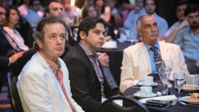 Fernando Aimaretto (RRII Bancor), Alejandro Carrizo y Jorge Monferini, director de Euromayor.