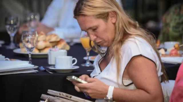  Lorena Piazze, de VidPia, acompañando a InfoNegocios sin desatender sus cuestiones.