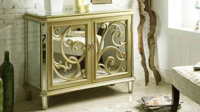 Existen modelos más trabajados con motivos barrocos.