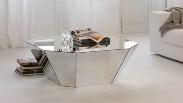 Gracias a la naturaleza del material, se pueden crear muebles con figuras geométricas.