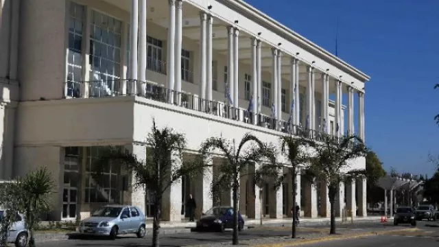 Casi $ 65,5 millones en becas