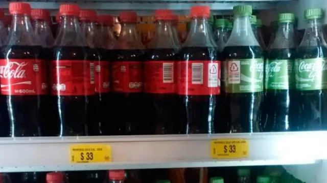¡Si InfoNegocios dice que es Carnaval, apretá el pomo! Apareció la Coca-Cola Life en UY