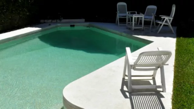 Para el verano, piso atérmico y antideslizante