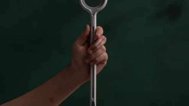 Nace el primer packaging "invisible" (es cordobés, es sostenible y es para "envolver" a Compacto, una herramienta para compactar plásticos de un solo uso)