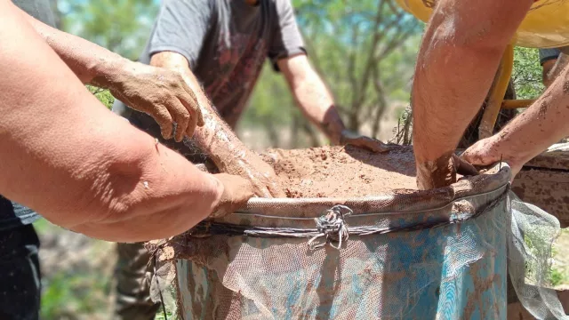 En Sinsacate enseñan a construir con barro y reciclar aguas (llega una edición del Tabi Tea)