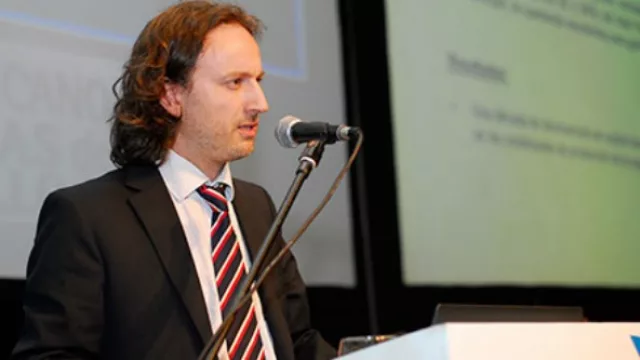 Dequino presentó el CEESyT, su centro de estudios económicos