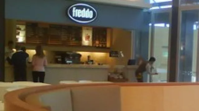 Córdoba se queda sin Freddo (bajó la persiana su local del Córdoba Shopping)