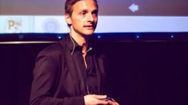 Fernando Varea, director odontológico.