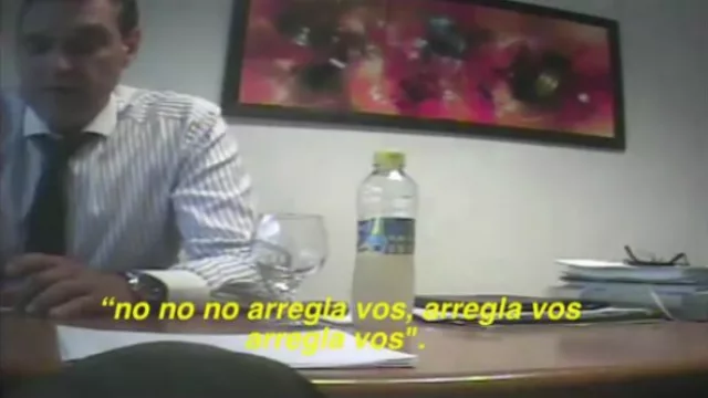 Se lo pregunta y nos los pregunta...