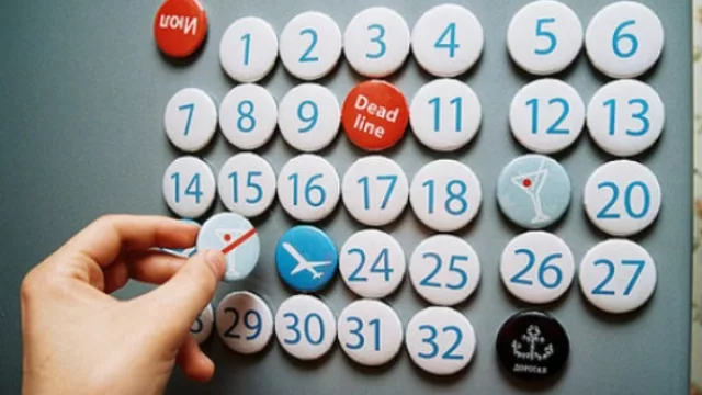 Cómodos, fácil de organizar y vistosos en la heladera. Un calendario al alcance de todos.