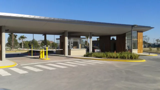 Olguita le quiere poner el cascabel a un gato arisco (los “falsos” countries)