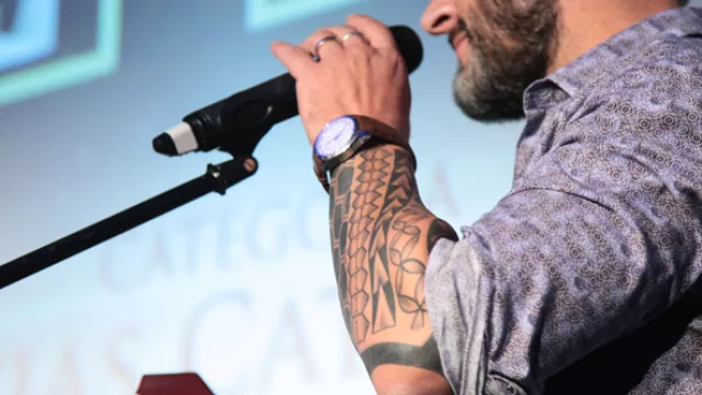 La lente de Álvaro Corral, como siempre, en los detalles.