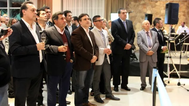 Martín Llaryora participó del brindis.