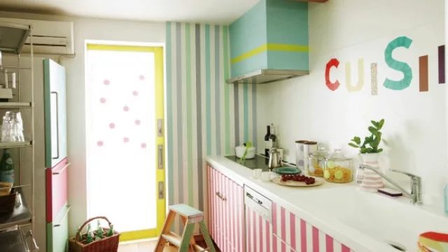 No sólo paredes, también muebles y toda superficie “intervenible” puede ser lookeada con cintas.