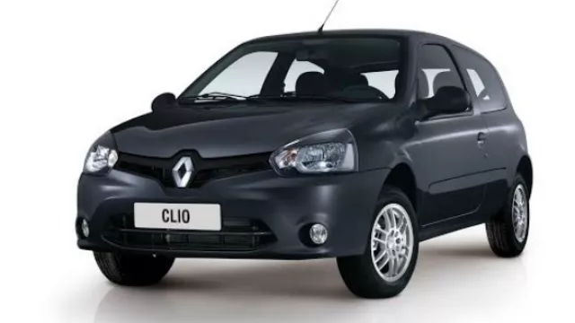 Lo nuevo: llantas de aleación de 14 pulgadas con una estética sumamente atractiva y faros antiniebla delanteros.