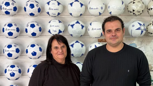 Mariskal Sport: la fábrica de Bell Ville que apuesta a la calidad artesanal para competir con las importaciones