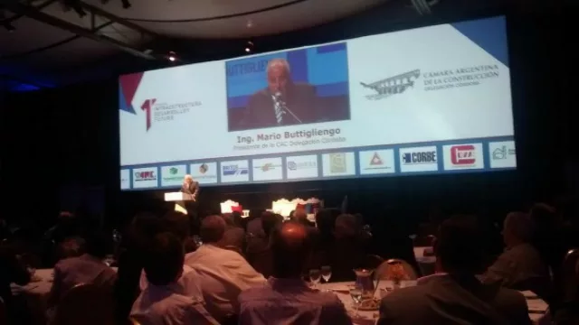 Presentes y ausentes en las Jornadas de Infraestructura