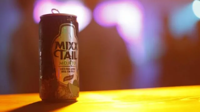 El precio sugerido de venta es de $ 30 para la botella de litro y $ 9 para la lata 269cc.