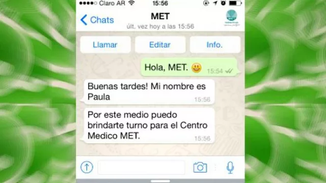 Las empresas atienden por Whatsapp