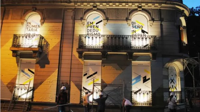 Así amaneció Rondeau esquina Chacabuco.