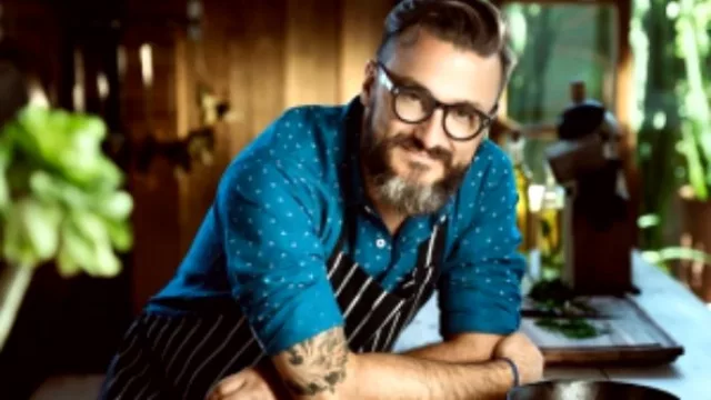 Fernando Trocca, cuenta que cocinar es un placer y que disfrutarlo con sus amigos es uno de las razones por las que siempre celebra.