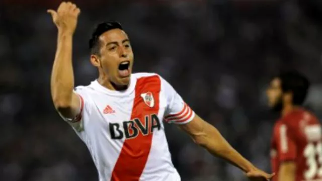 River se corta solo…