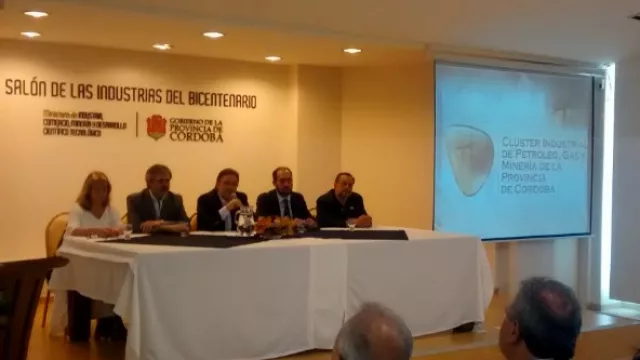 Empresarios locales buscan subirse al boom del &#39;&#39;shale&#39;&#39;: presentaron Cluster Petrolero Córdoba