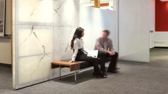 Como panel es una buena solución.