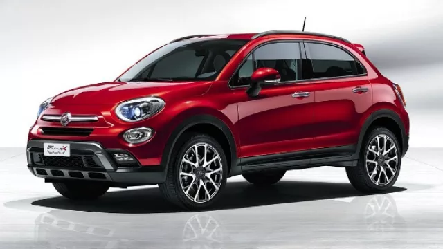 Se agranda la familia del Fiat 500; llega el X, un crossover.