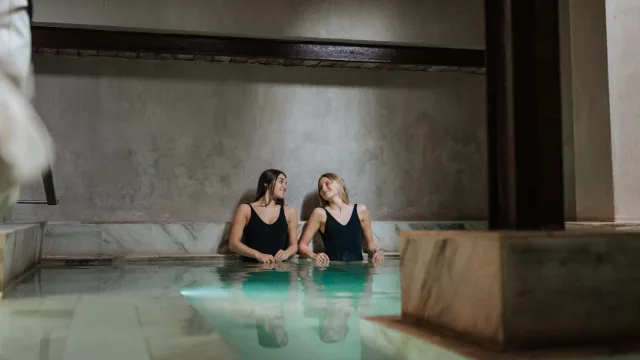 Azur Hotel & Spa resignifica la experiencia de hospedarse con una propuesta que conecta diseño, naturaleza e identidad cordobesa
