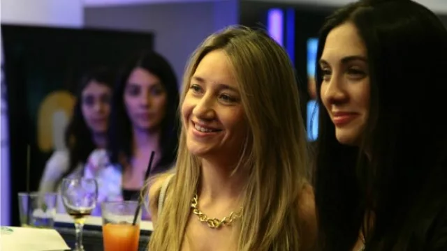  Victoria Barsky y Beatriz Burgos.