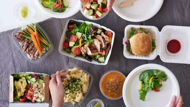 Anti frío: más de 20 opciones de delivery y take away para comer en casa calentitos