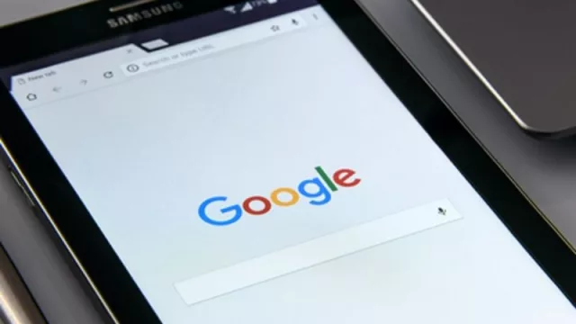 ¿Cómo el buscador de Google determina el orden de aparición de un sitio web?
