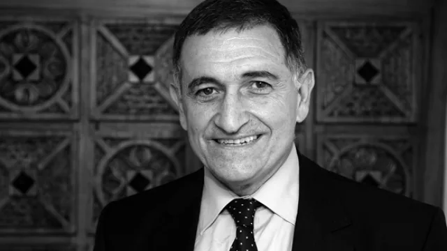 Eduardo Galarraga, gerente general.