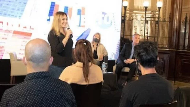 Natalia Yubel traslada el poder de la red al Ministerio de Jure (ya pasaron más de 25.000 emprendedores y $ 128 millones en créditos)