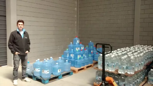 Dice que es peligroso transportar gas y agua…