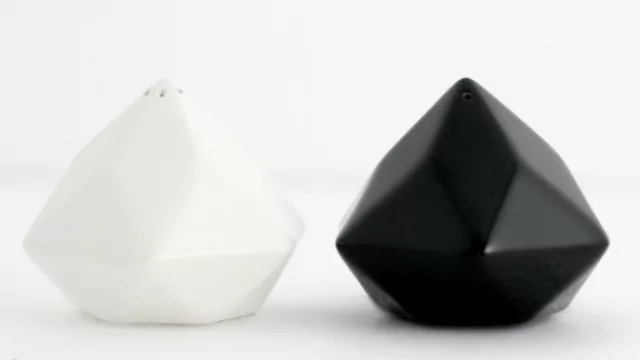 Sal y pimienta con estilo.