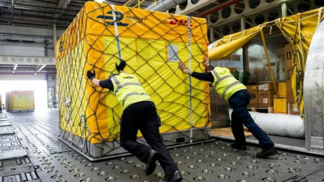 Cómo DHL transporta la Fórmula E.