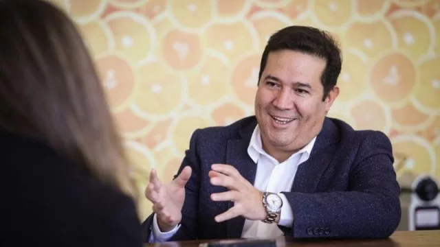 “Estamos trabajando con Giorgio  Petrone, en los próximos días vamos a estar presentando sus nuevos temas y vídeos musicales”.