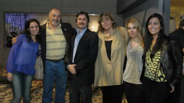 Las empresas de servicios públicos y materiales para la construcción, dijeron todas presente.