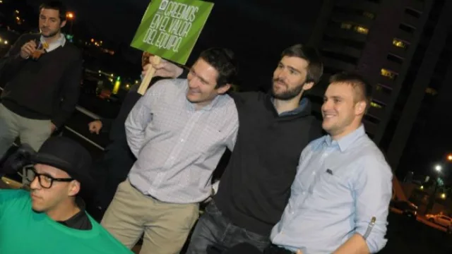 Las empresas de servicios públicos y materiales para la construcción, dijeron todas presente.